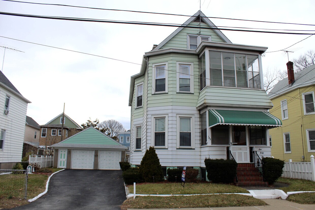 142 Wallington Ave Unit 2, Wallington, NJ 07057 Apartments in