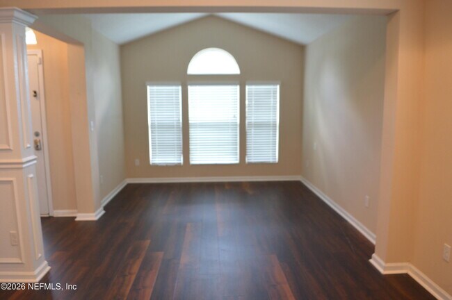 Foto del edificio - 4559 Plantation Oaks Blvd
