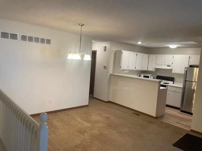 Foto del edificio - 2 Bed 2 Bath Townhome for lease: $1,480 pe...