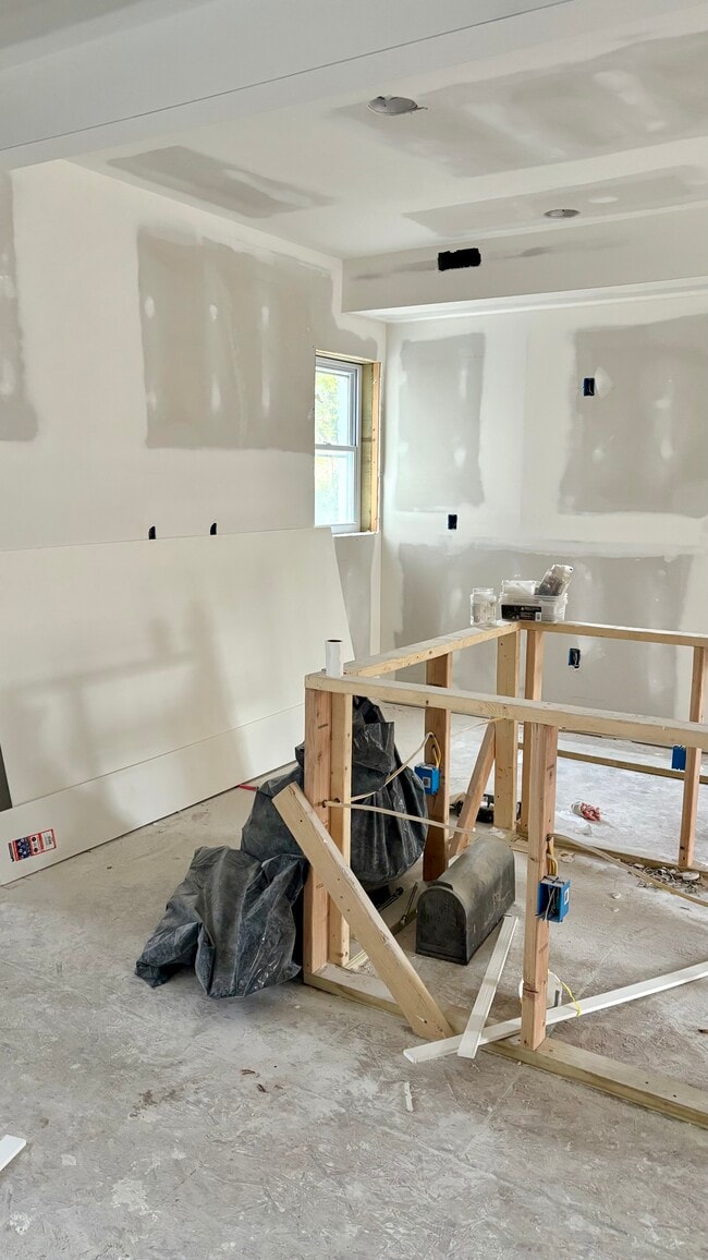 Building Photo - 2927 Oakley Ave