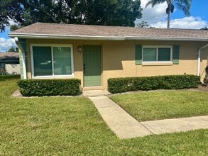 Building Photo - 725 Northlake Blvd