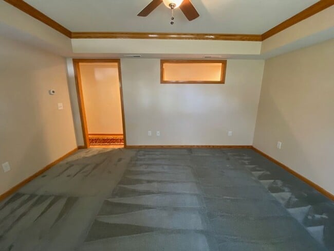 Building Photo - Single-Level Living! 3BR Ranch by Portage ...