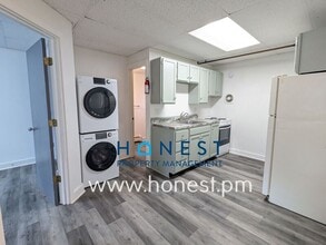 Building Photo - 20 Academy St