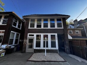 Building Photo - 5460 Broad St