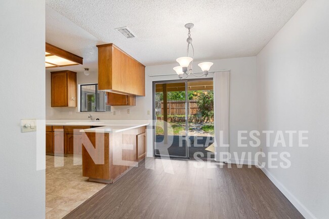 Building Photo - 7254 Butterball Way
