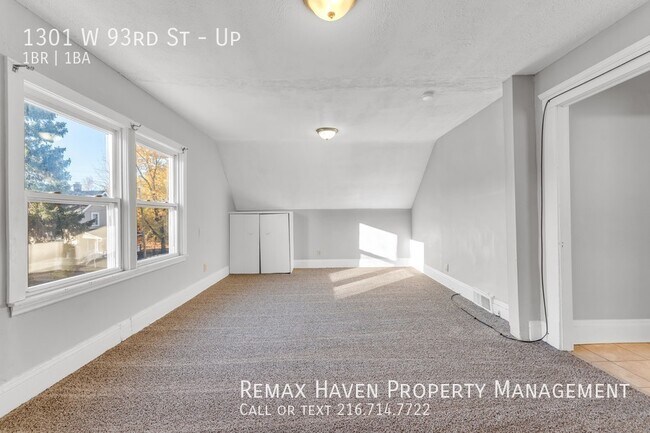 Foto del edificio - 1301 W 93rd St UP, Cleveland - Spacious 1 ...