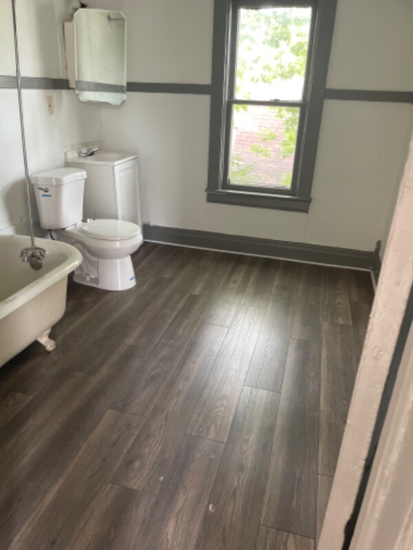 Building Photo - 2249 S Hamilton St