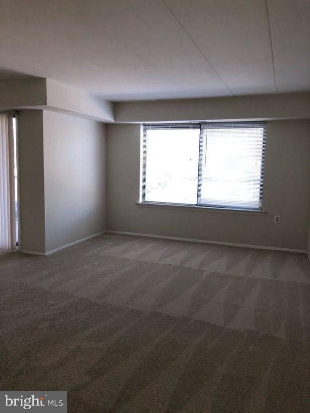 125Q Clubhouse Dr SW Unit 7, Leesburg, VA 20175 Condo for Rent in