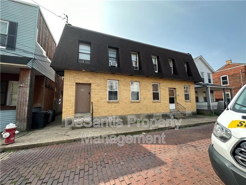 Foto principal - 304 Campbell St