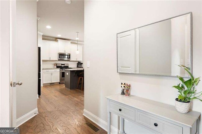 Building Photo - 1603 Glenivy