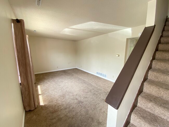 Foto del edificio - 4331 Ludwick Blvd