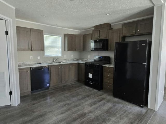 Building Photo - 378 Raven Ln