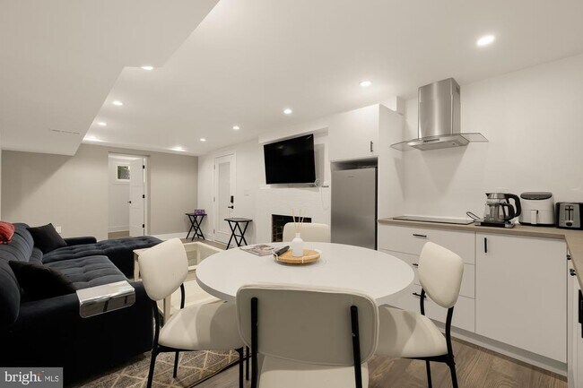 Foto del edificio - 5231 Watson St NW