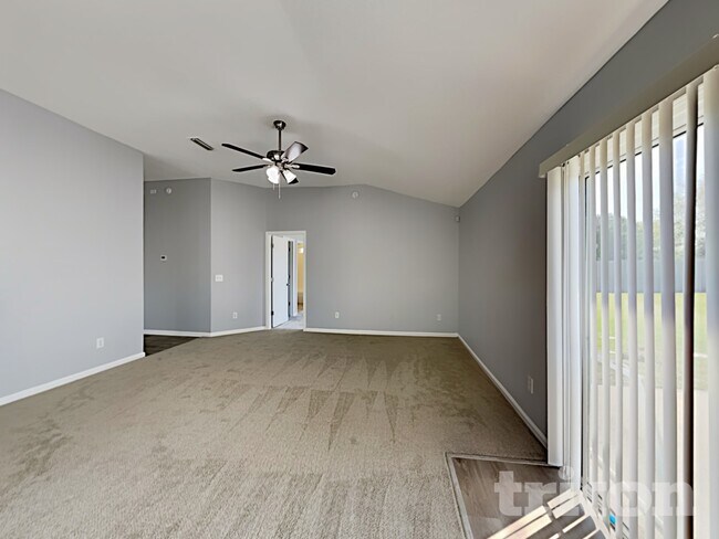 Building Photo - 6830 Shoreline Ln