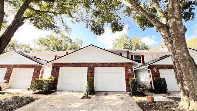 Foto del edificio - 5167 Lazy Oaks Dr