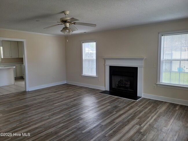 Building Photo - 3032 Edward Ct