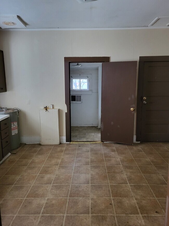 4 Beattie St, Laurens, SC 29360 House Rental in Laurens, SC