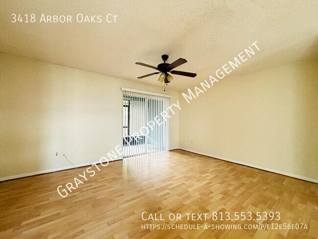 Foto del edificio - Beautiful 2b/2.5b townhome in the heart of...