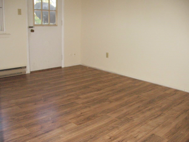 Foto del edificio - 1738 W Cedar St