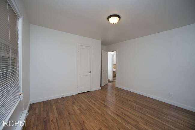 Foto del edificio - 2 br, 1 bath House - 200 Delaware Circle NW