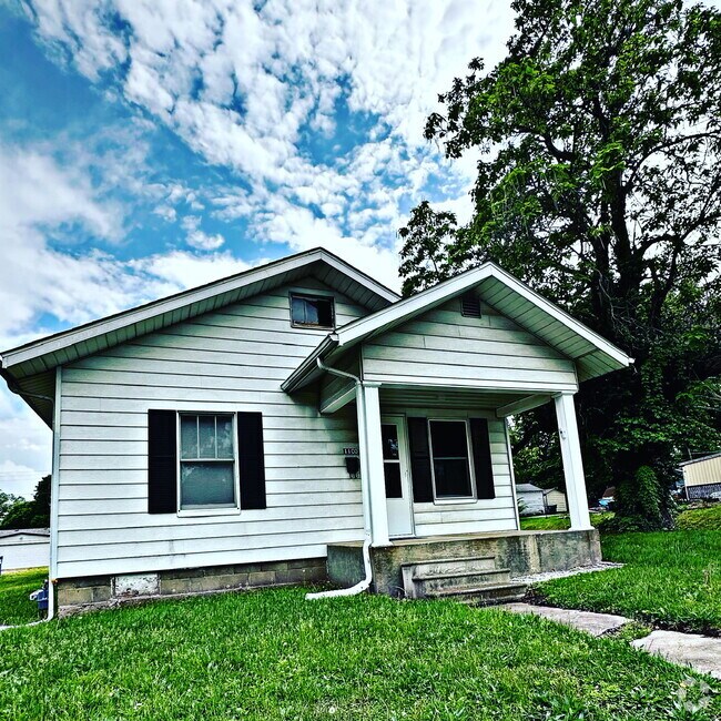 Apartments For Rent in La Monte, MO with Washer & Dryer 1 Rentals