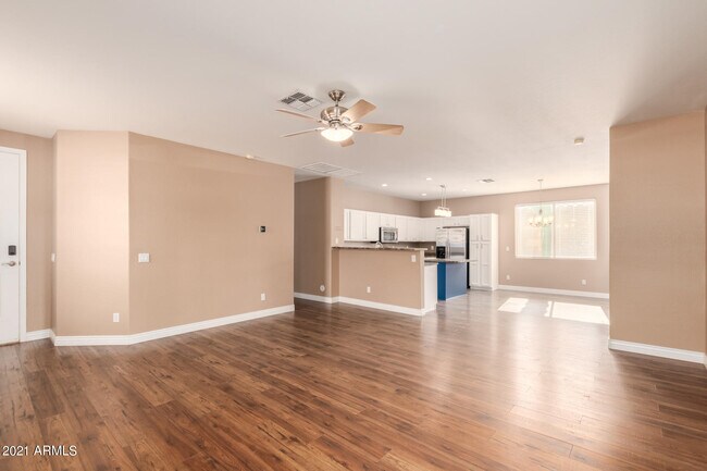 Building Photo - 20998 E Desert Hills Blvd