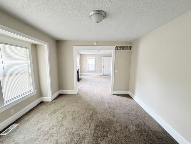 Building Photo - 10104 E Golf Ave
