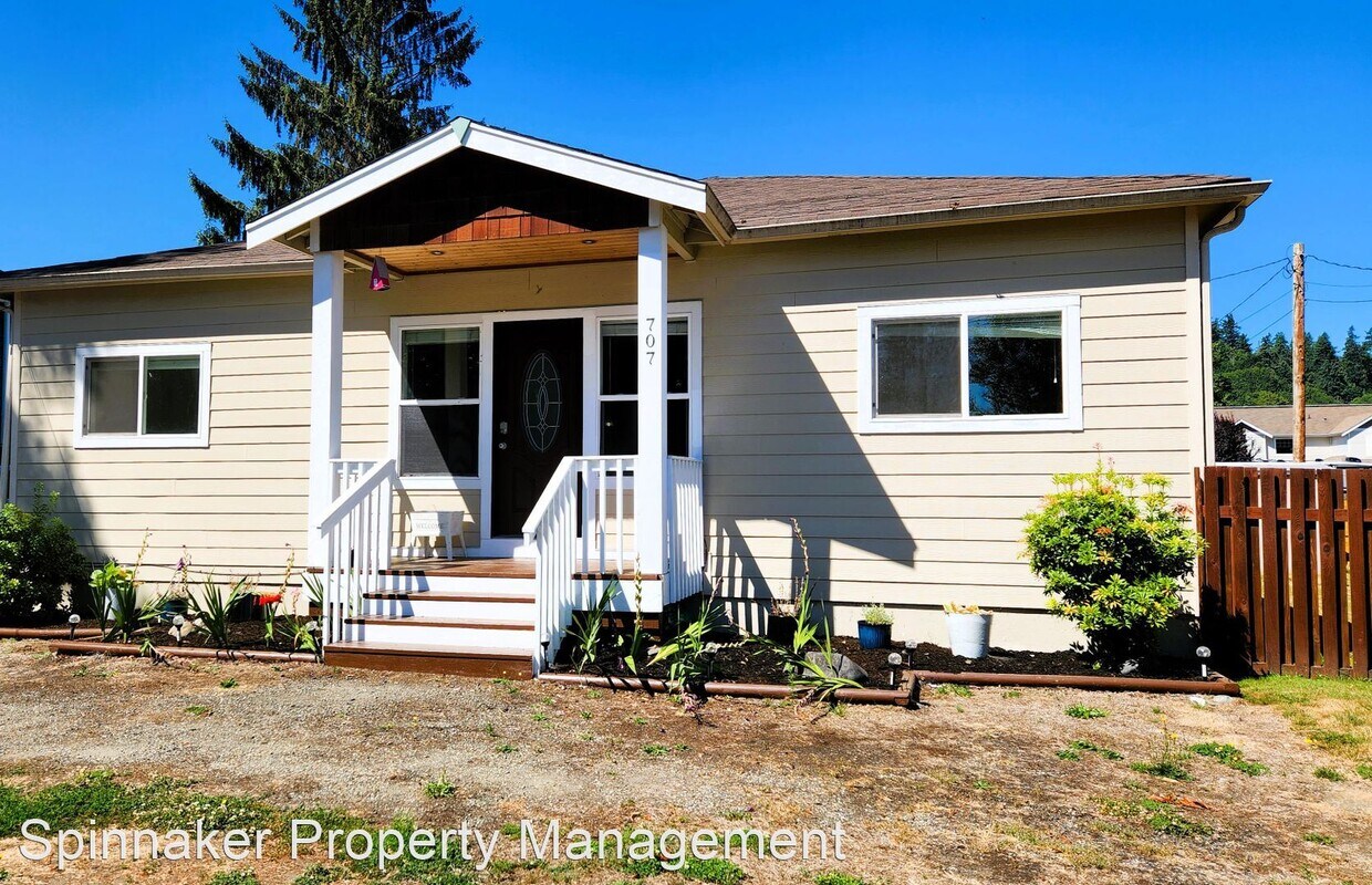 Primary Photo - 3 br, 2 bath House - 707 Celery Ave