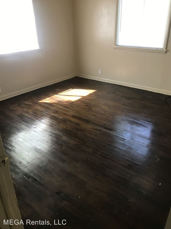 Foto del edificio - 2108 N Saint Mark Ave