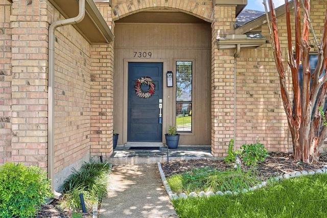 Foto del edificio - 7309 Aberdeen Dr