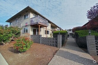 Building Photo - 2201 NW Grant Ave
