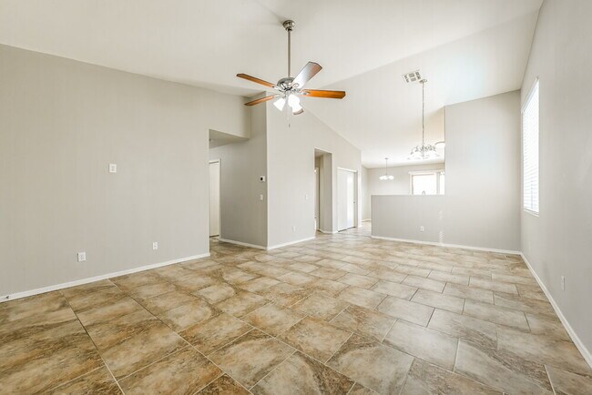 Foto del edificio - 9238 W Potter Dr