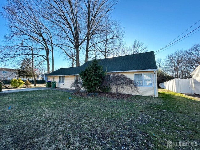 Foto del edificio - 122 Vineyard Rd
