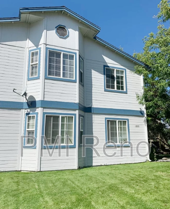 Building Photo - 1088 Latigo Dr