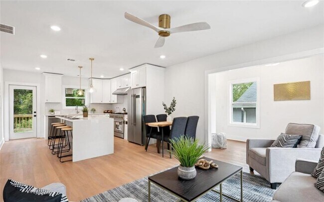 Building Photo - 1713 North Avenue NW