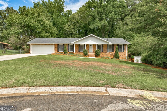 Building Photo - 922 Sharon Ct