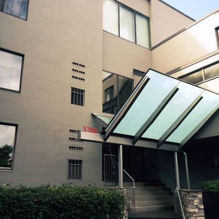 Photo - 5708 Walnut St (Pittsburgh, PA)