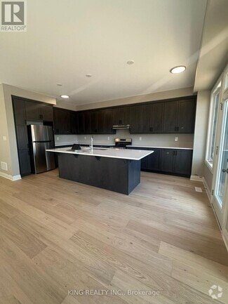 Building Photo - 3103 John McKay Blvd