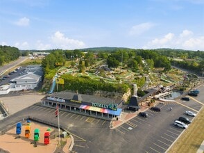 Building Photo - 2462 Wisconsin Dells Pkwy