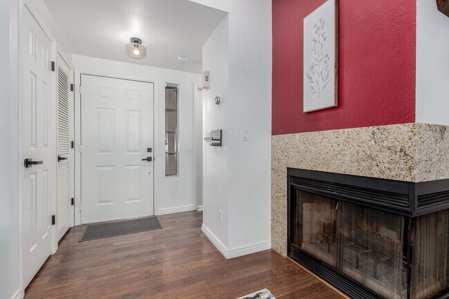 Foto del edificio - Racquet Club Condo – 1 Bedroom, 1 Bath