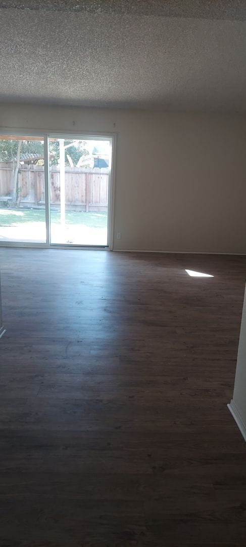 Foto del edificio - 1040 E Donna Dr