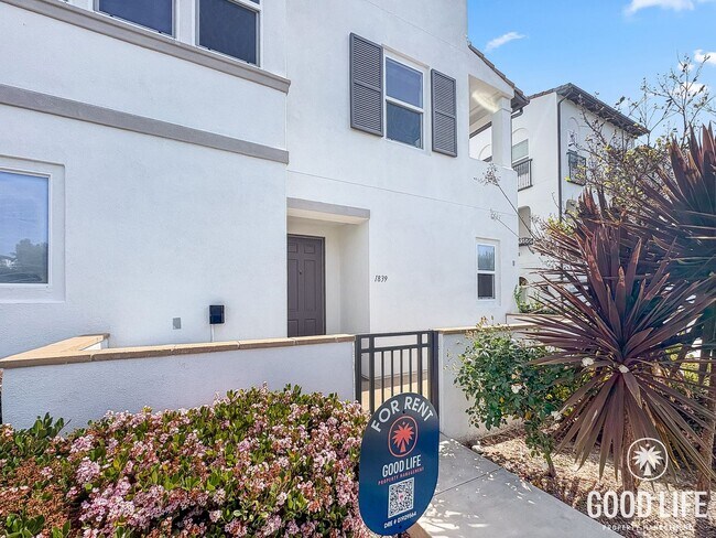 Foto del edificio - New La Costa Townhome with Resort-Style Grounds in Prime Carlsbad Location