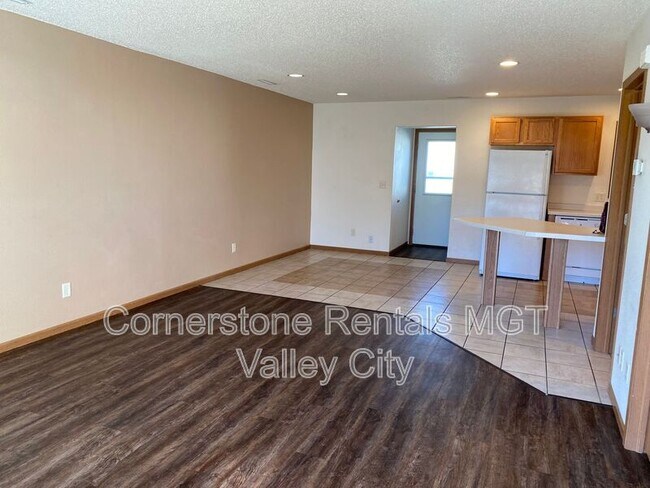 Foto del edificio - 516 10th Ave SE