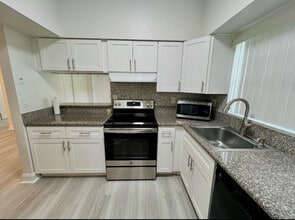 Building Photo - 1761 NW 96th Terrace