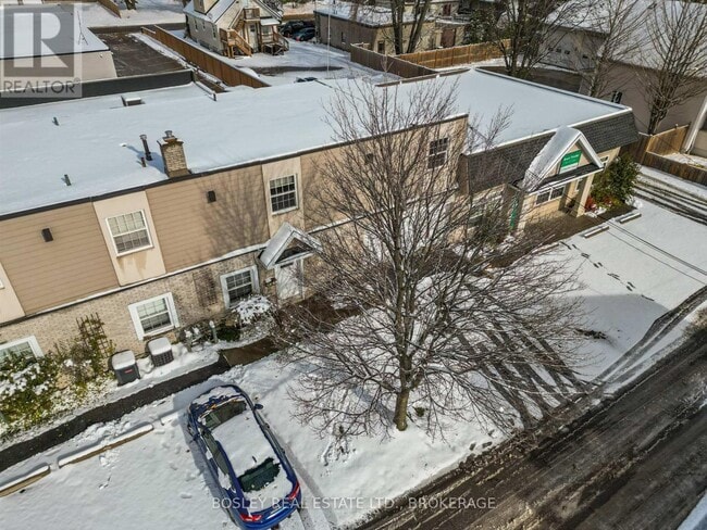 Building Photo - 4444 Drummond Rd