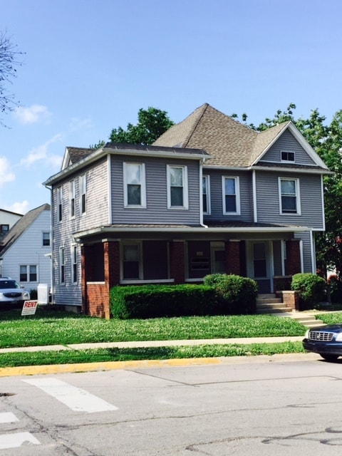 102 EAST COLUMBIA STREET - 102 E Columbia St Apartments