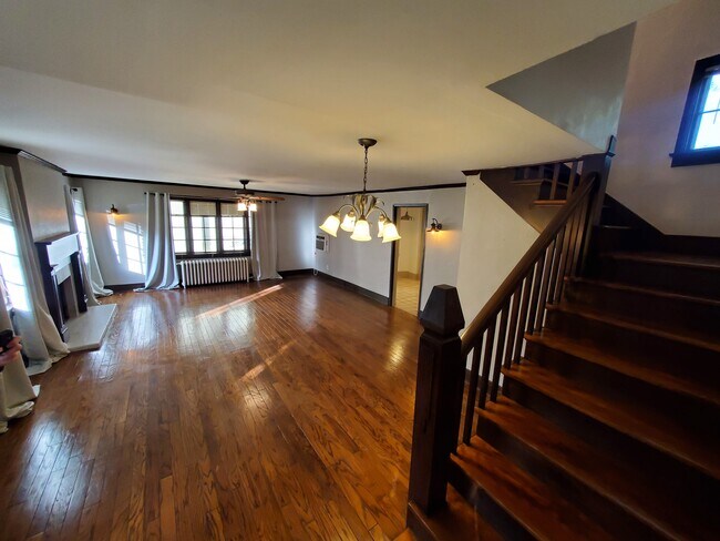 Foto del edificio - 750 N Auburndale St