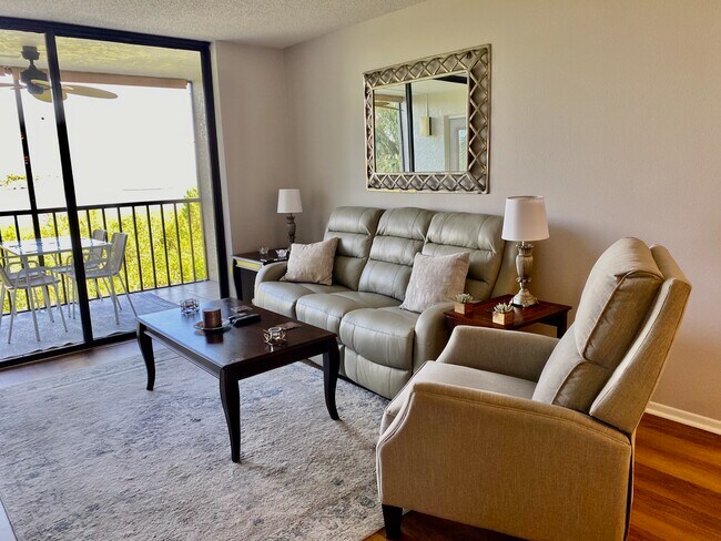 Foto del edificio - 1332 Pasadena Ave S