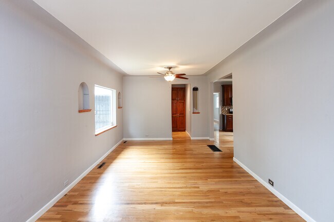 Foto del edificio - 4033 Meade St