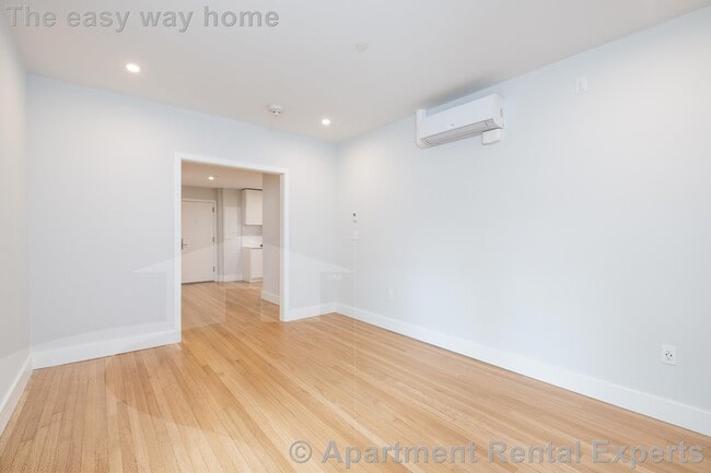 Building Photo - 17 A Forest St